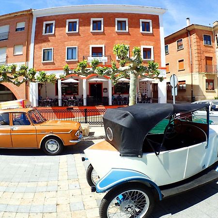 Hostal Plaza Mayor Carrión de los Condes Exterior foto
