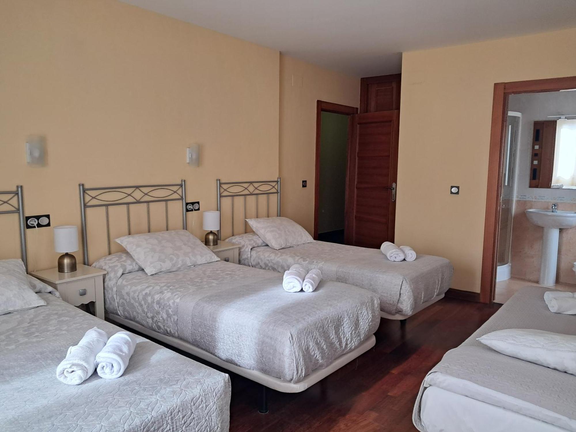 Hostal Plaza Mayor Carrión de los Condes Exterior foto